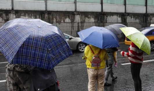 夏季多雨時分，關(guān)于智能鎖防水的那些問題